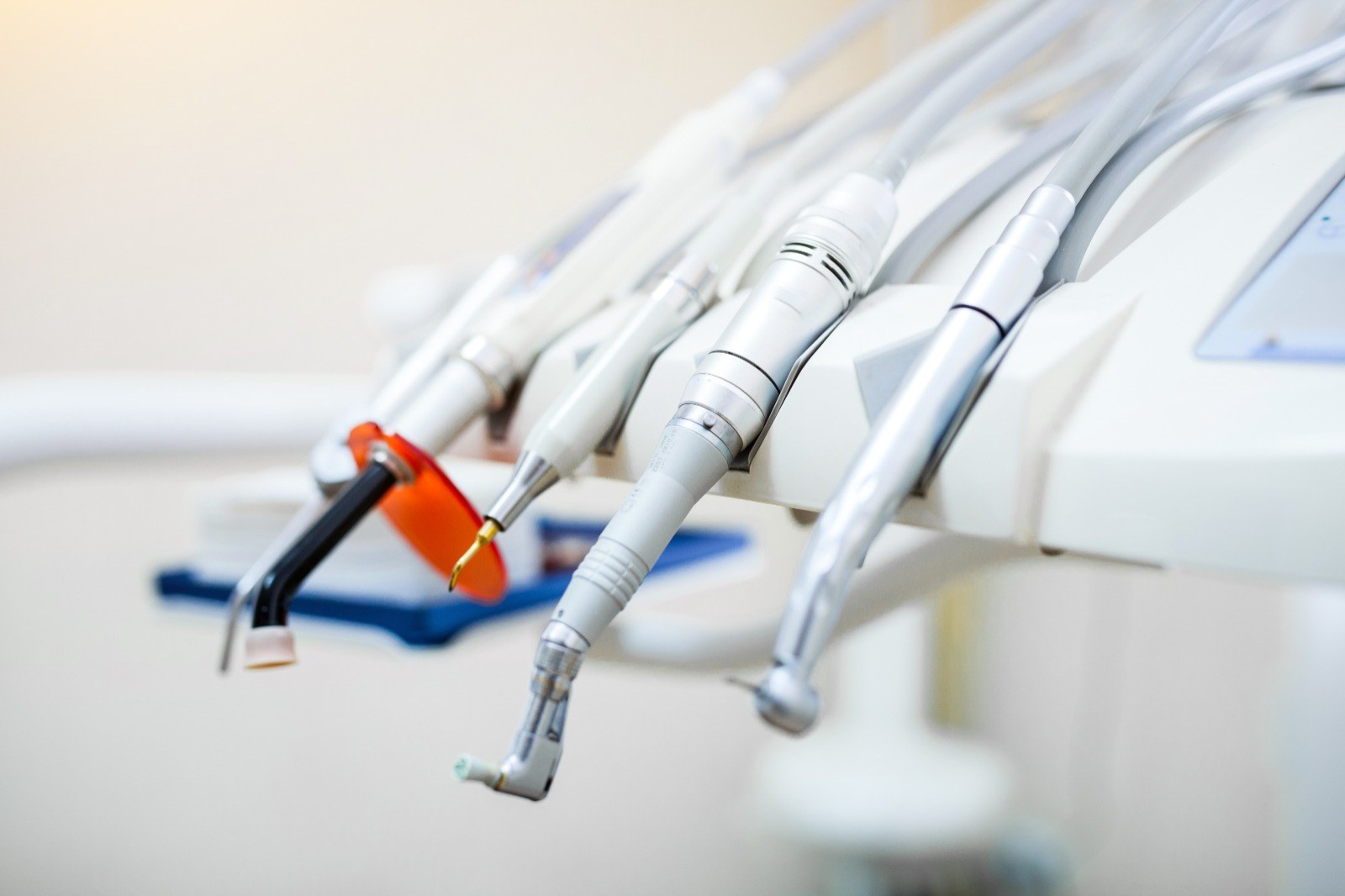 Air Flow Uygulaması Diş Temizleme - Özel Astro Dent Ağız ve Diş Sağlığı Kliniği, Mardin